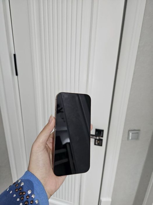 Iphone 16pro max sotiladi!