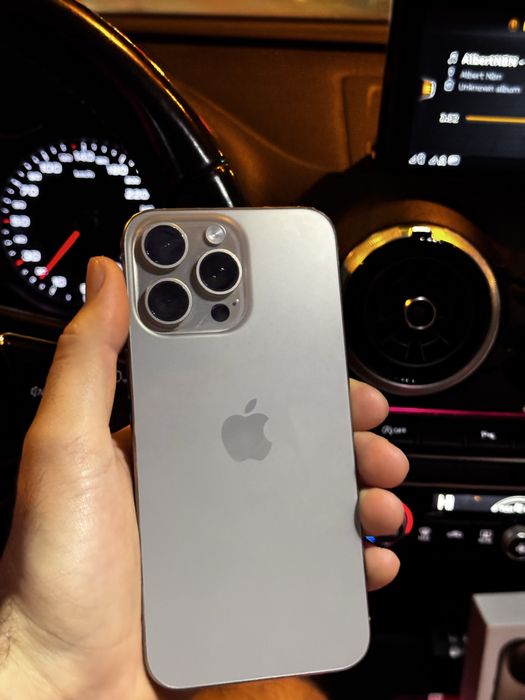 iPhone 15 Pro Max - 256gb