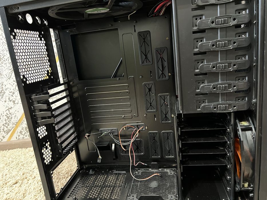 Корпус AeroCool Xpredator