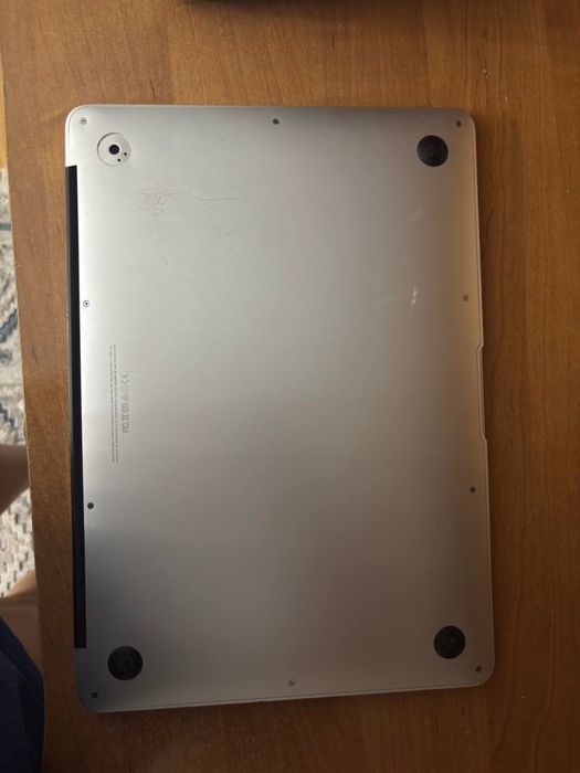 MacBook Air 13 дюймов (Early 2015)