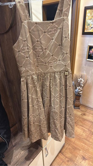 Дамска рокля  разкроена