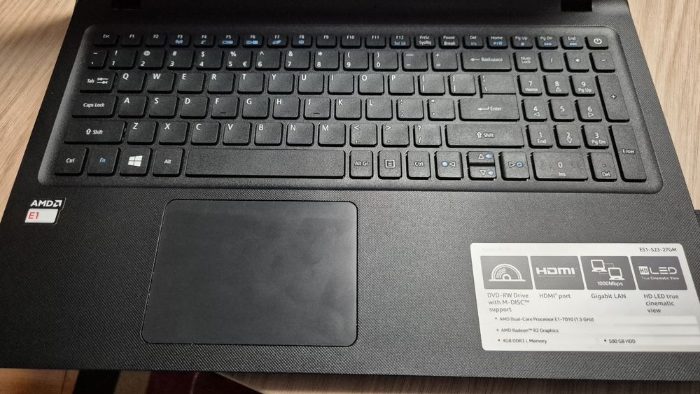 Vand laptop Acer aspire e15