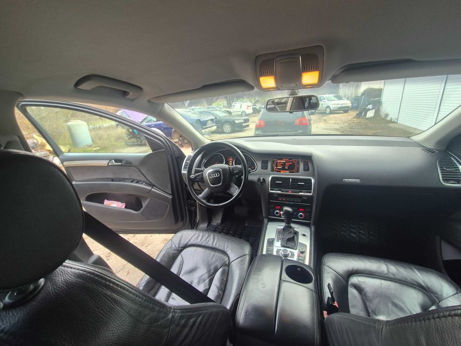 Audi Q7 цял за части или на части