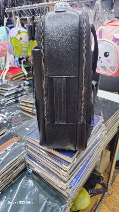 Продаётся кожаный рюкзак отличного качества