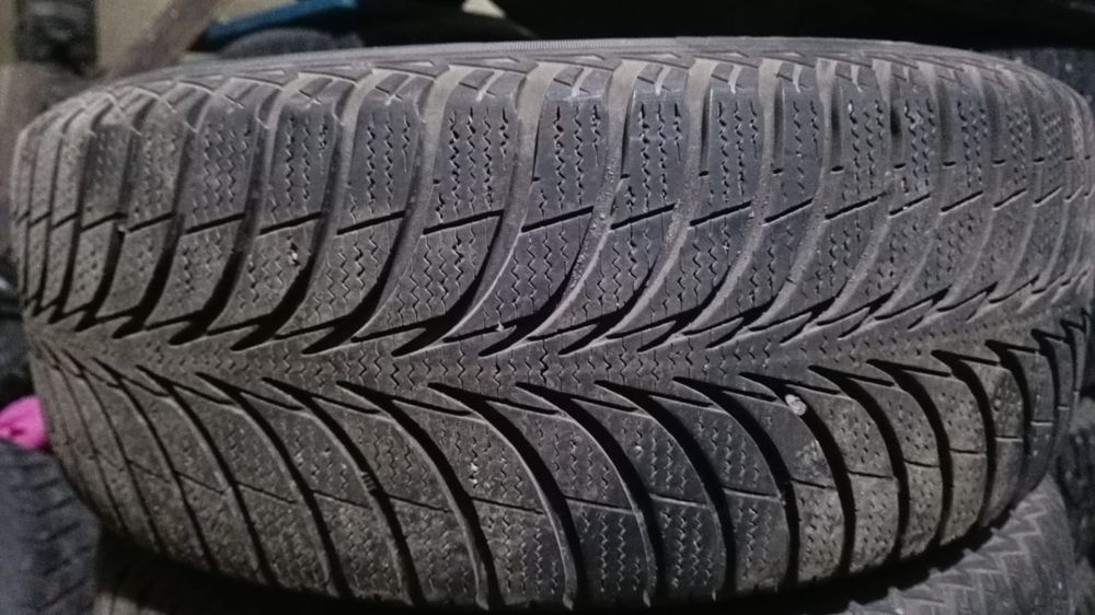 Диски с резиной на Мерседес