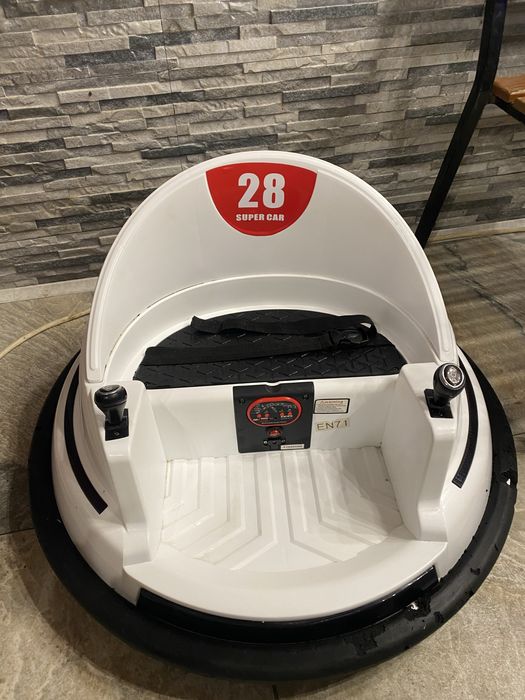 2 mașinuțe ride on electric