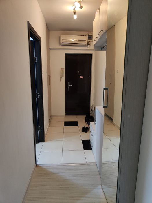 Proprietar vand apartament 2 camere zona Capitol.
