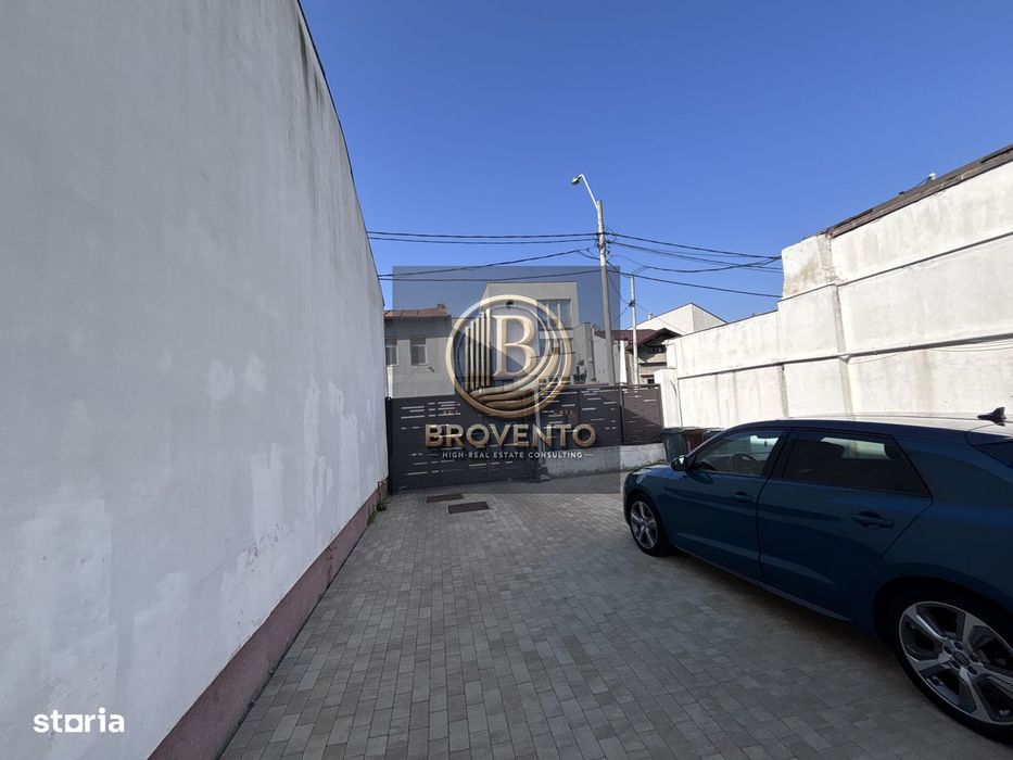 Casa tip bloc de apartamente - birouri