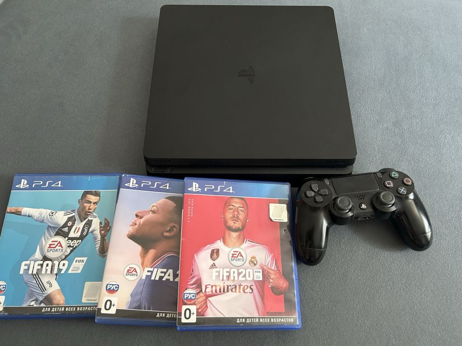 Продаю PlayStation 4 Slim 500 GB