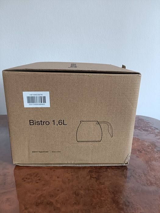 Коробки  разные от посуды Tupperware