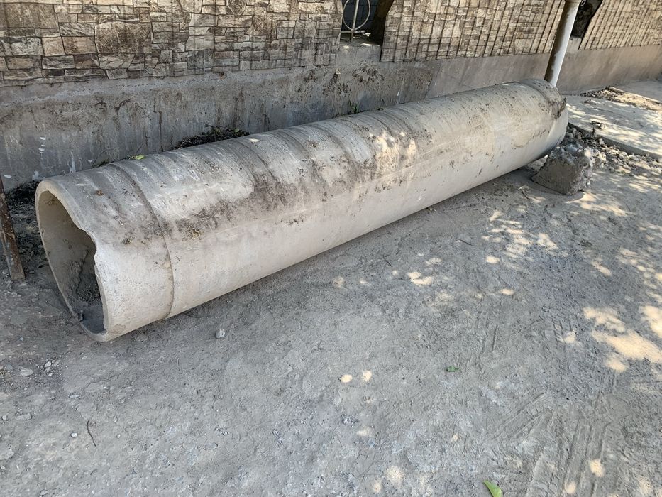 Продам асбестовую трубу СССР  размер 50см. на 3 метра