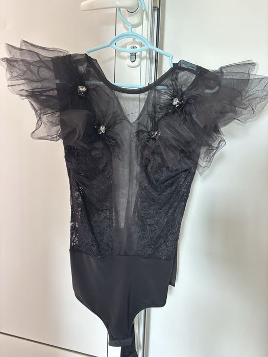 Боди на марките Avin,Zara