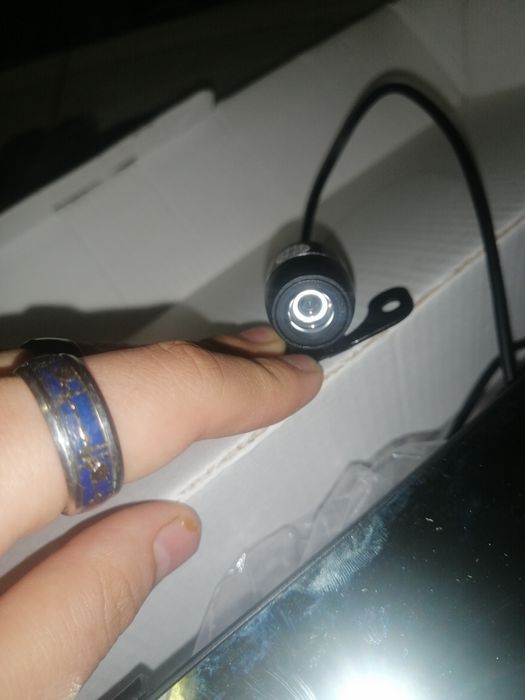 Videoregistrator rossiyaniki sifati yaxshi hali ishlatilmagan yangi