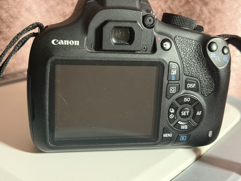 Фотоаппарат Canon EOS 1200d