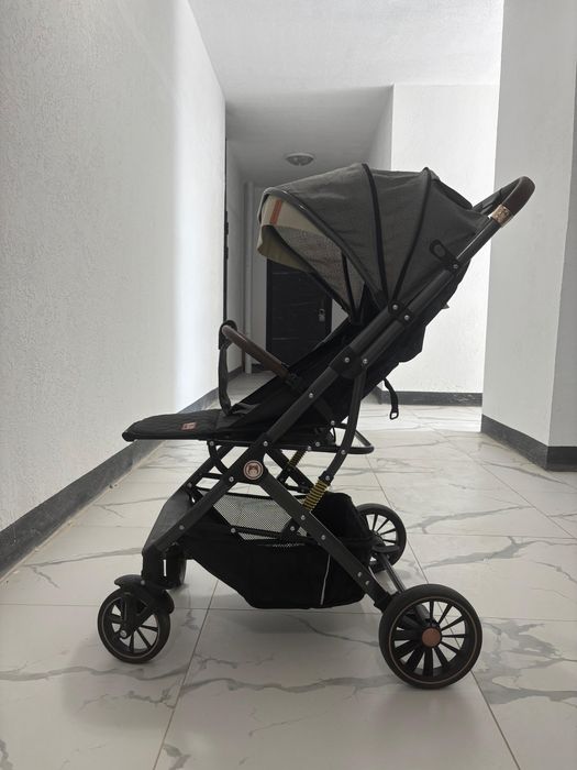 Коляска детская в отличном состоянии