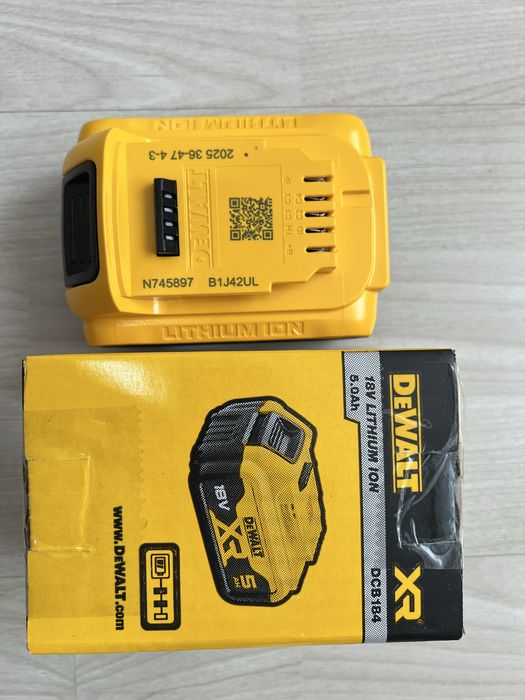Dewalt acumulator 5Ah baterie DCB184 18V /Li-lon / Nou