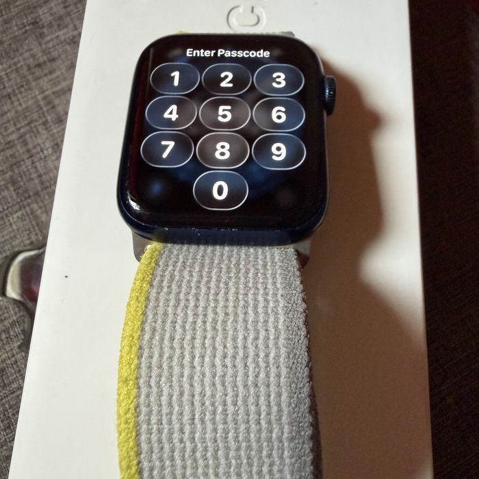 Продавам iWatch Series 6 Blue Aluminum Case 44 mm, часовник, Apple