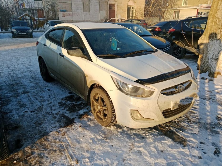 Продам машину хундай