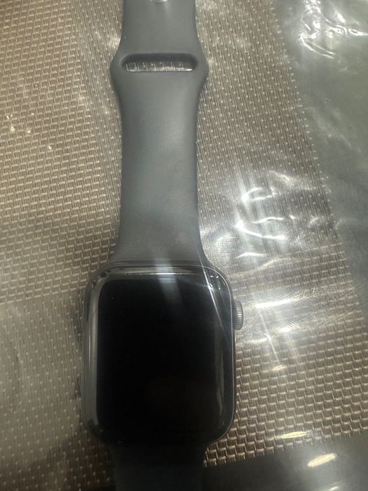 Apple Watch SE. Продам