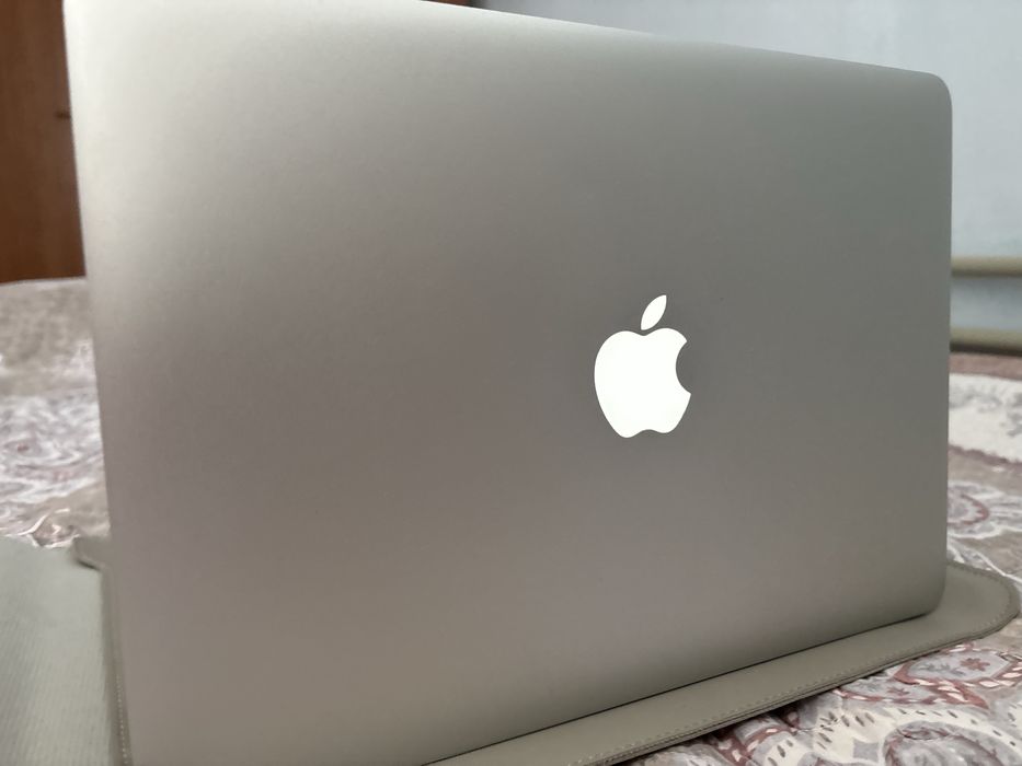 MacBook Air 12. 128 GB.