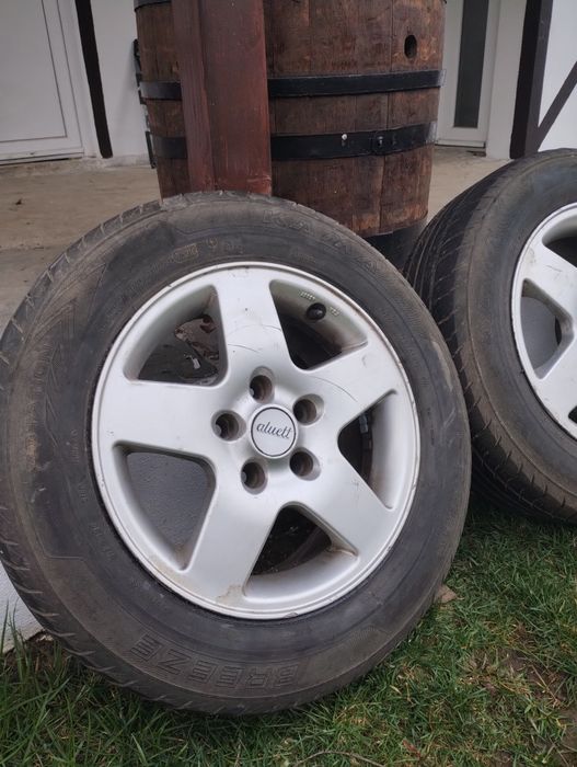 Jante aluminiu pe 15 + cauciucuri de vara 195 65 R 15