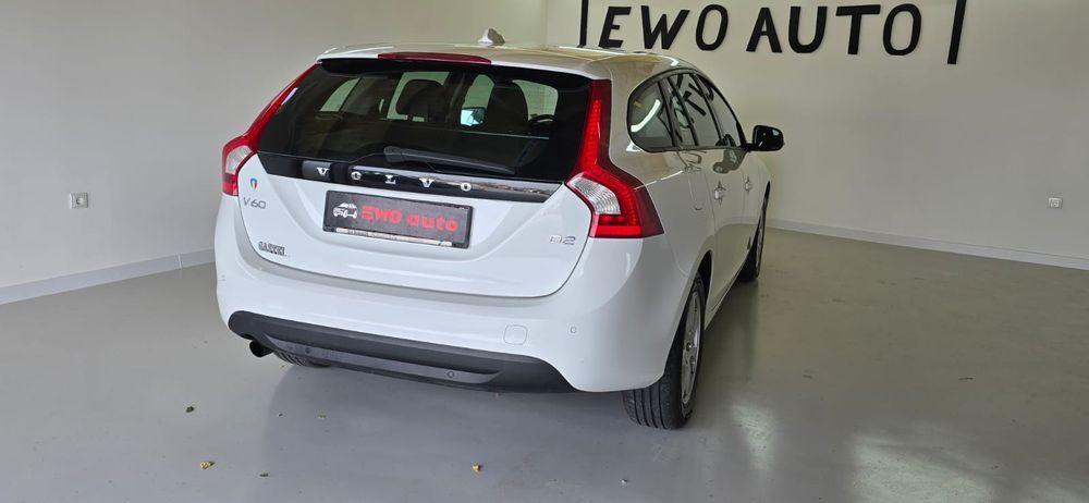 Volvo xc60 v60 an 2013 posibilitatea   Garanție