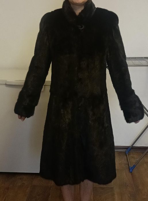 Продам норковую шубу