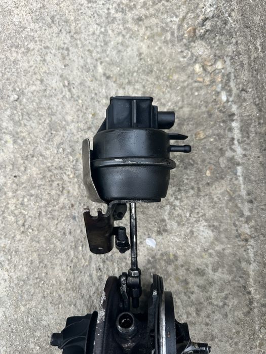 Actuator Turbo / Capsulă vacuum turbină Audi A4 B7 2.0 TDI cod BRD 170CP