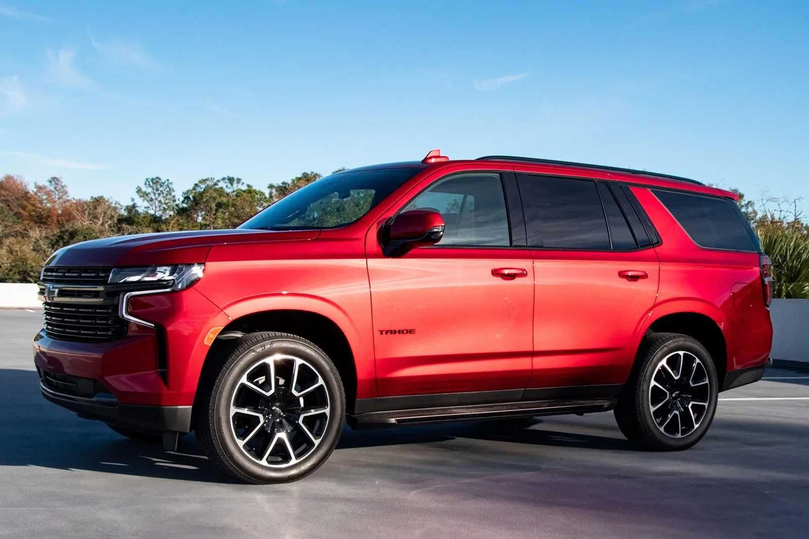 Chevrolet Tahoe 2020 в горах