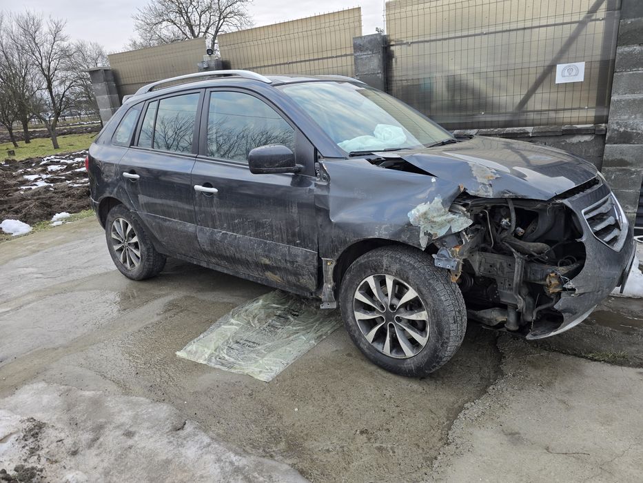 Dezmembrez Renault Koleos 2012