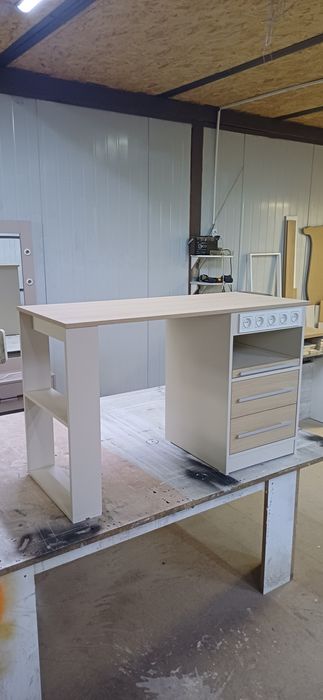 Маникюрные столы НА ЗАКАЗ