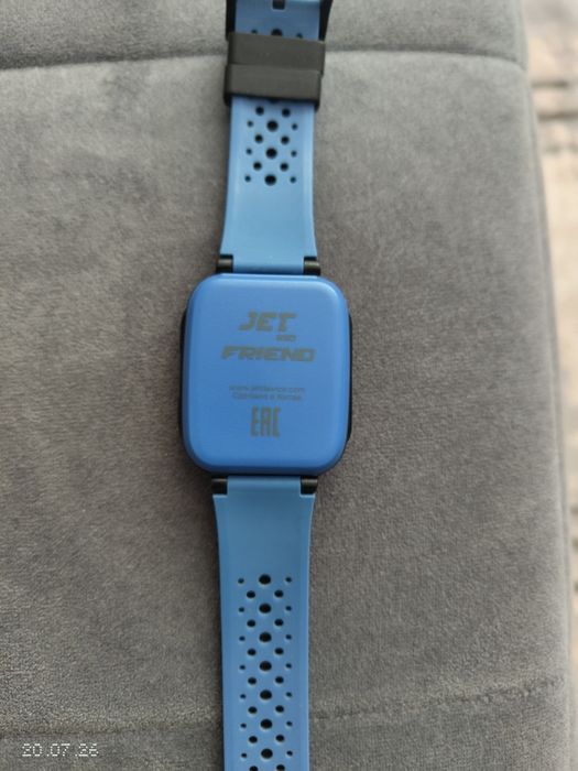 Продам детские GPS часы