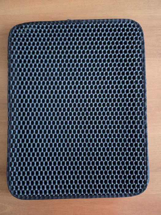 Постелка за котешка тоалетна