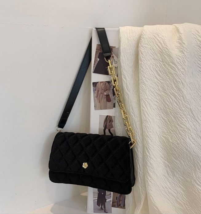 Чёрная вельветовая сумка