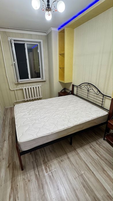 Срочно продаем Кровать с тумбами
