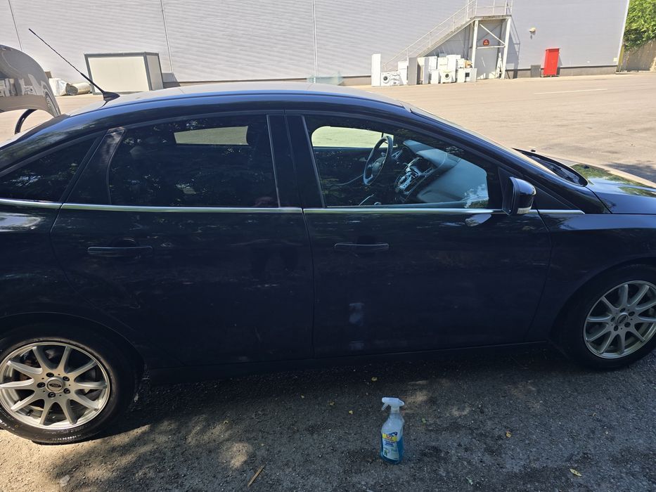Vând Ford Focus MK3