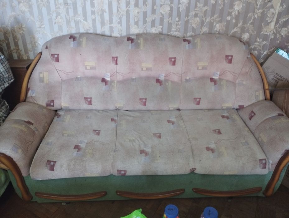 Диван и 4 кресла