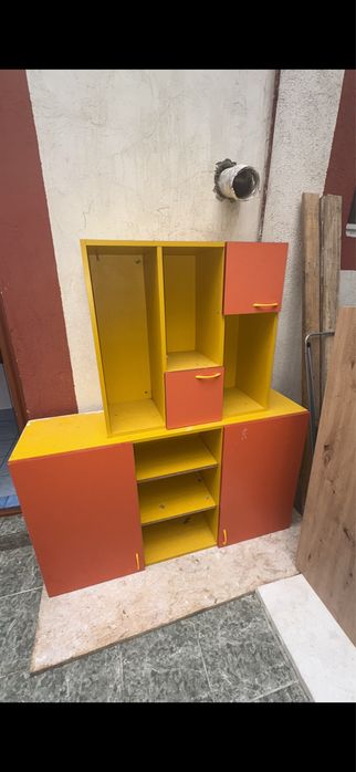 Suspendate mobila iasi spatioase casa dormitor bucatarie 100 lei bucat