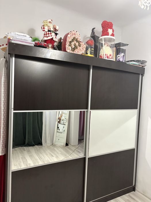 Dressing usi glisante in stare foarte buna