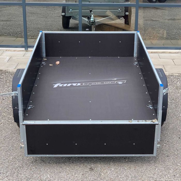 Remorca Faro Tractus Flex cu Foi de Arc si Amortizor 236x125cm TOP !