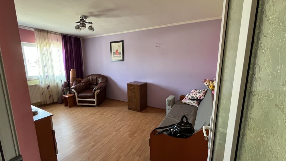 Apartament 2 camere decomandat 2/3Curtea de Argeș