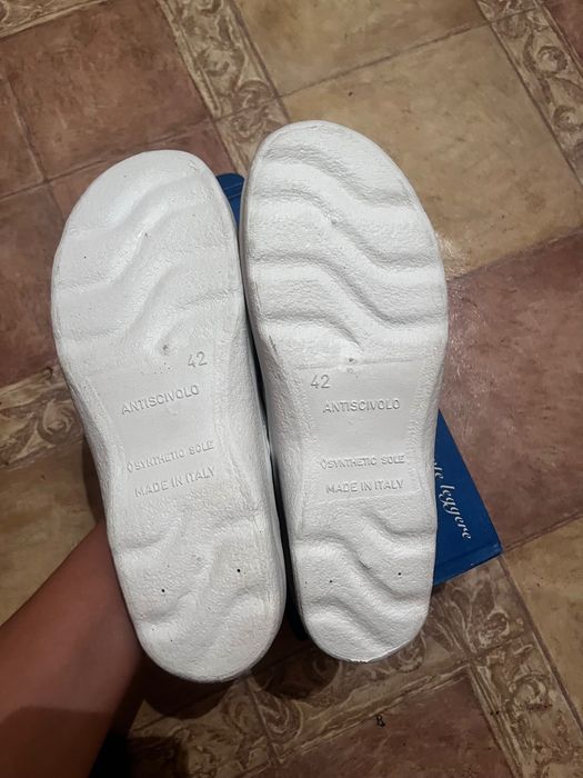 Новые Белые шлепки р 41-42