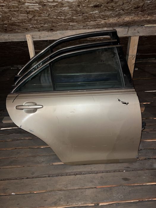 Двери Toyota Camry40