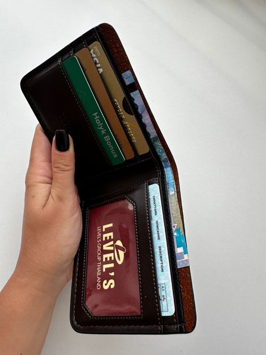 Портмоне из натуральной кожи