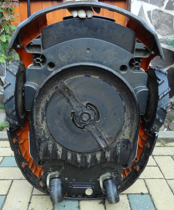 Robot de tuns iarba automat Stihl RMI 632