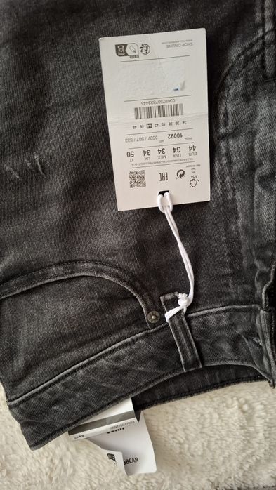Blugi rupți scurți barbati  Pull&Bear