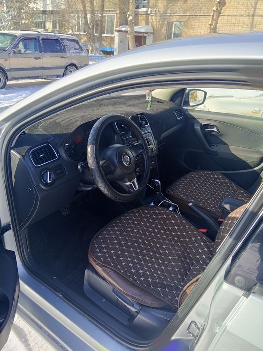 Volkswagen Polo 2011 год