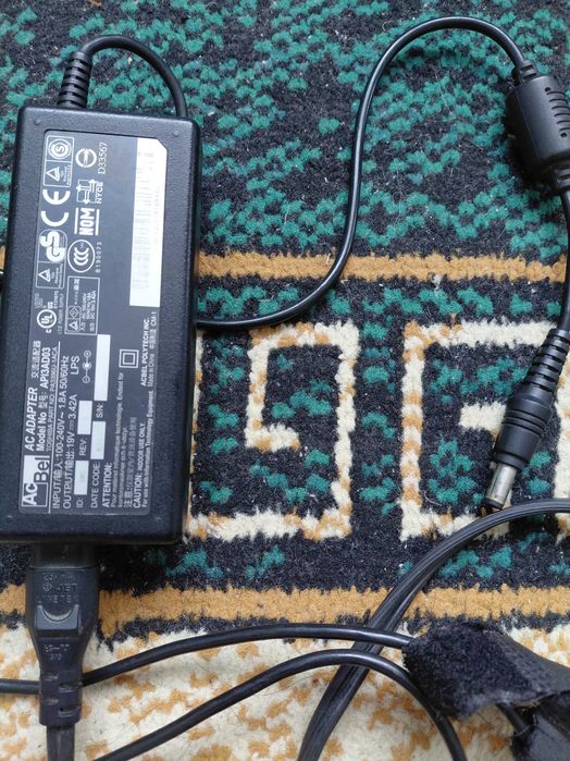 Продам ноотбук toshiba