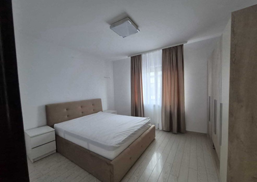 Casa individuala cu 6 camere,curte 500 mp,mobila noua