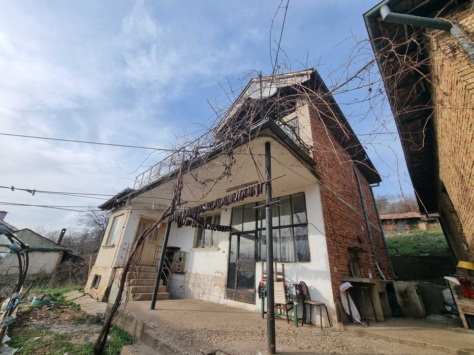 Голяма къща гр.Цар Калоян